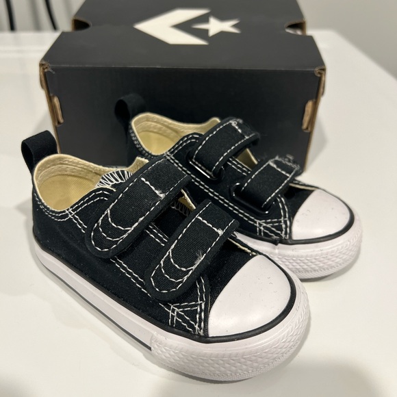 Converse Other - **NWT** Converse Toddler Black & White Double Velcro Low-Top Sneakers, Size 5